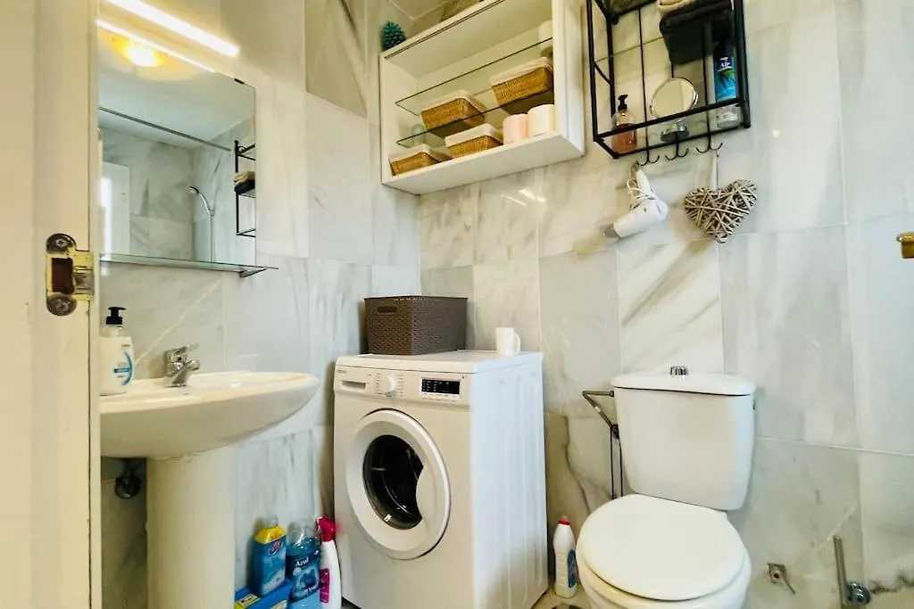 Atico Con Bonita Vista. En Urbanizacion Privada.! Apartamento Estepona