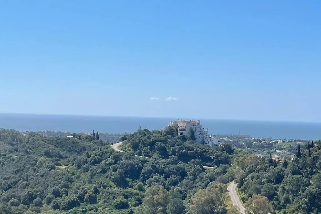 Atico Con Bonita Vista. En Urbanizacion Privada.! Apartamento Estepona 0*,  España