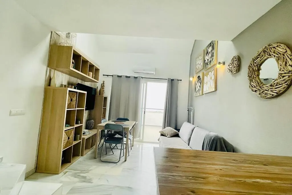 Atico Con Bonita Vista. En Urbanizacion Privada.! Apartamento Estepona 0*,  España