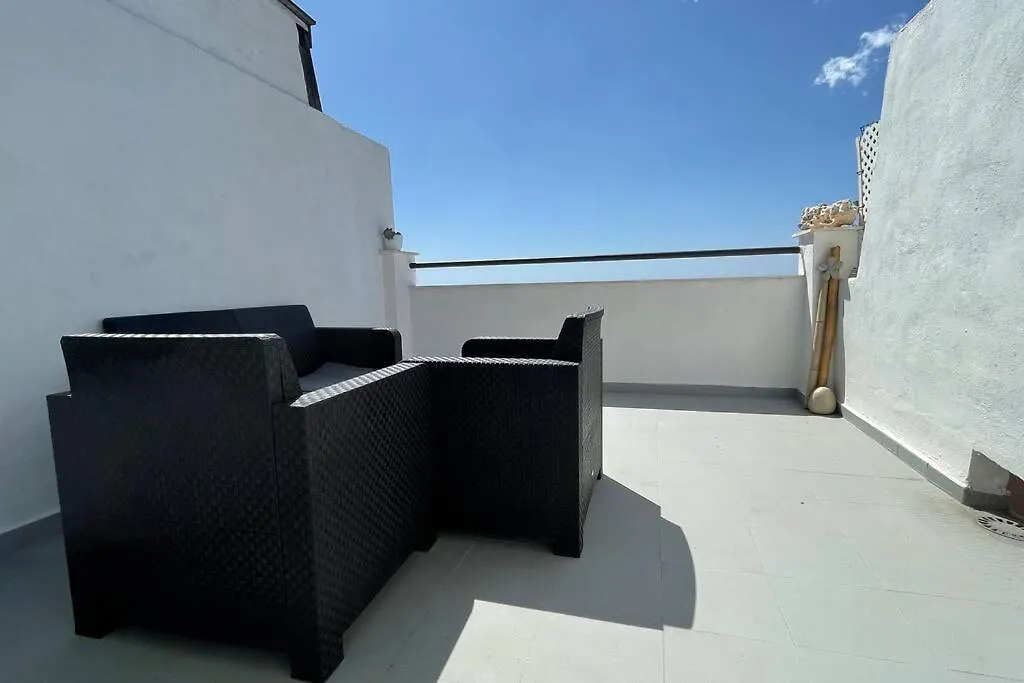 Atico Con Bonita Vista. En Urbanizacion Privada.! Apartment Estepona